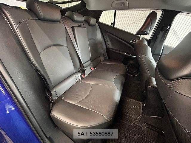 Toyota PRIUS 2016-08 281911-9