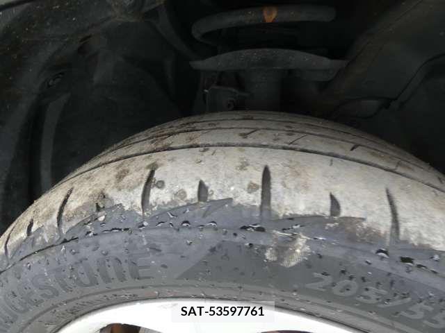 Nissan LEAF 2013-02 385952-16