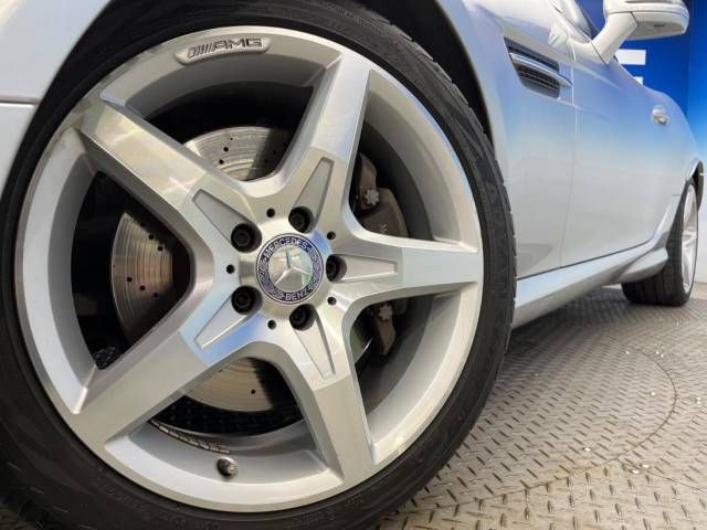 Mercedes Benz SLK 2011-12 27420-13