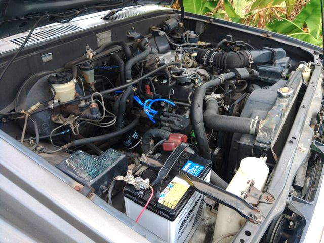 Toyota HILUX SURF 1988-05 4976-6