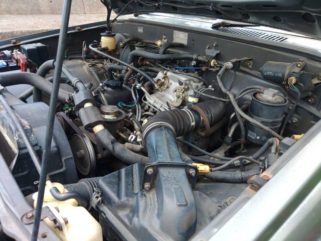Toyota HILUX SURF 1988-05 4976-7