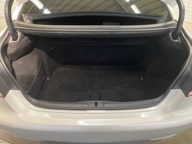 Lexus LS 2015-01 193074-10