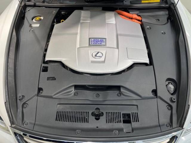 Lexus LS 2015-01 193074-18