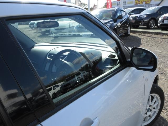 Suzuki SWIFT 2011-02 13737-9