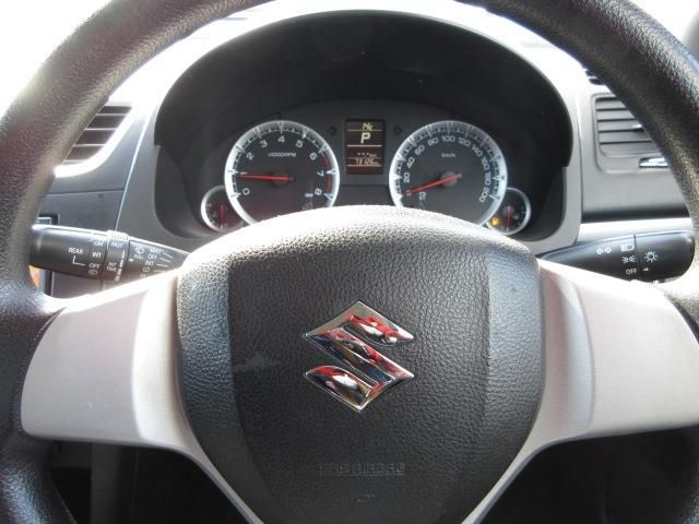 Suzuki SWIFT 2011-02 13737-2