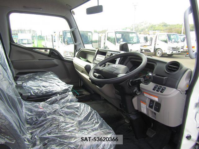 Mitsubishi CANTER 2023-11 263478-13