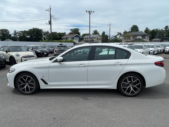 Bmw 5 SERIES 2022-08 7757-3