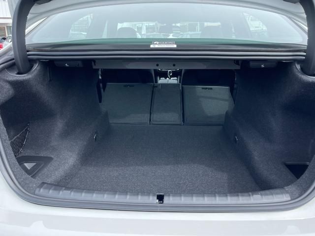 Bmw 5 SERIES 2022-08 7757-14