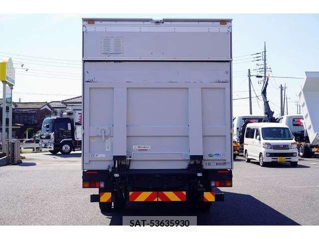 Mitsubishi CANTER 2018-05 302635-3