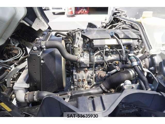 Mitsubishi CANTER 2018-05 302635-14