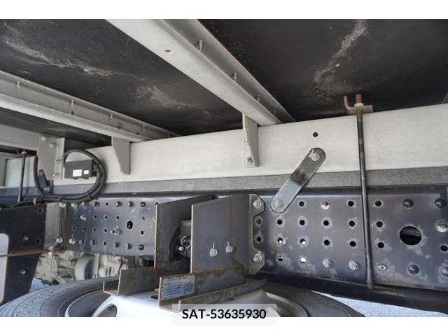 Mitsubishi CANTER 2018-05 302635-12