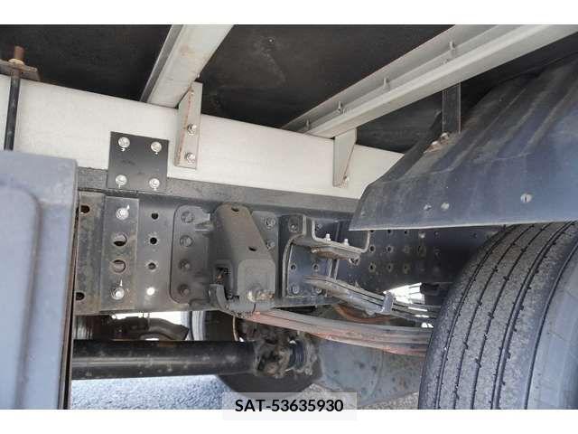 Mitsubishi CANTER 2018-05 302635-11