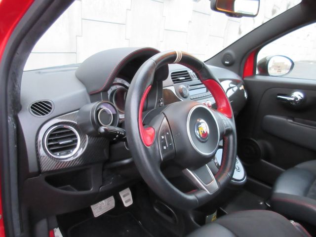 Abarth 695 2011-02 27475-1
