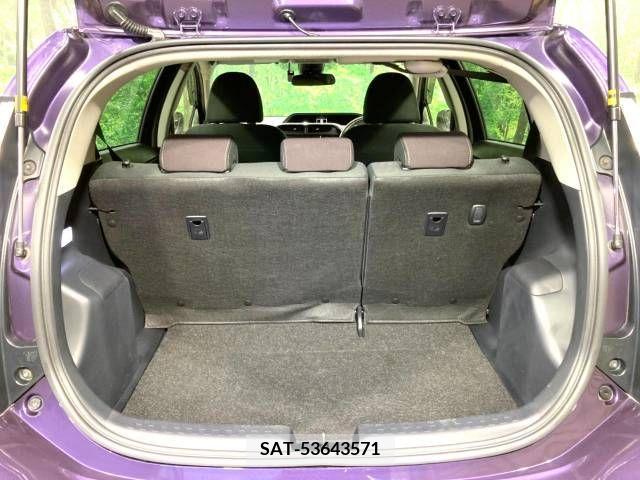 Toyota AQUA 2017-06 222396-10