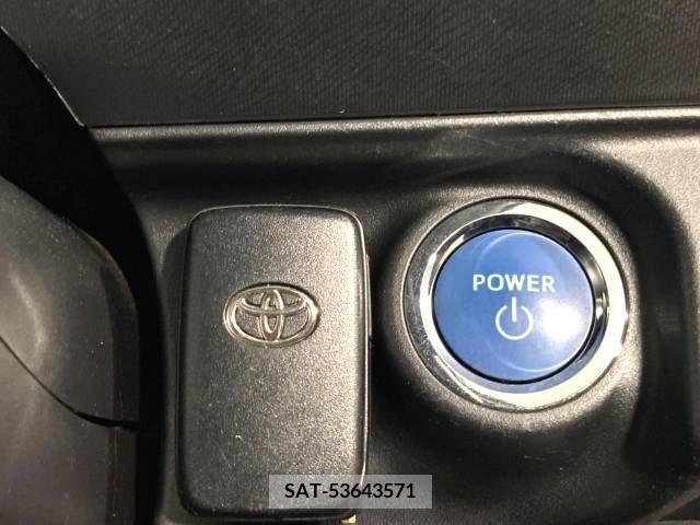 Toyota AQUA 2017-06 222396-7
