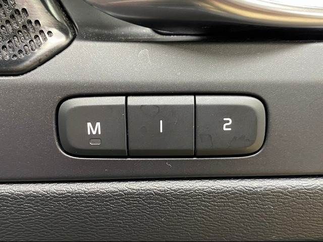 Volvo XC40 2019-03 22256-6
