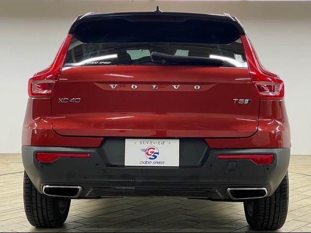 Volvo XC40 2019-03 22256-12