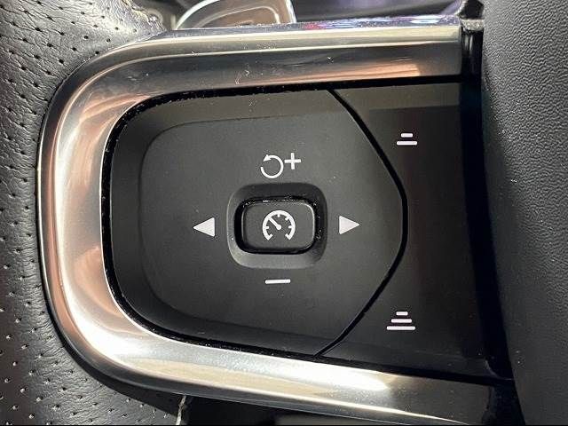 Volvo XC40 2019-03 22256-4