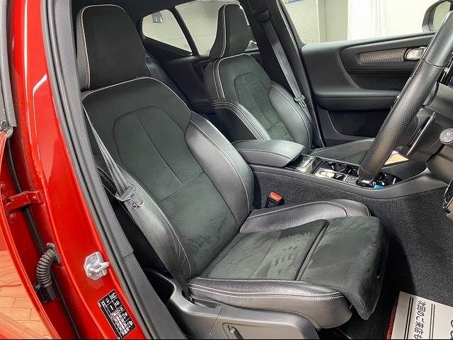 Volvo XC40 2019-03 22256-8