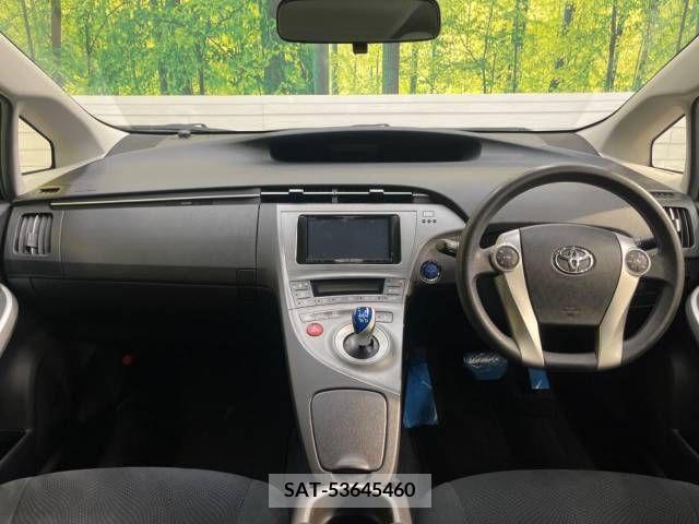 Toyota PRIUS 2016-02 281971-1
