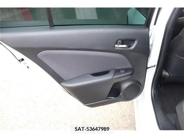 Toyota PRIUS 2022-02 322481-16