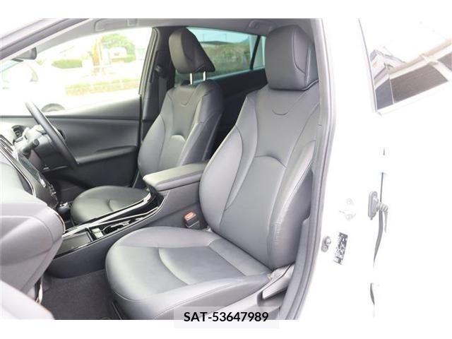 Toyota PRIUS 2022-02 322481-5
