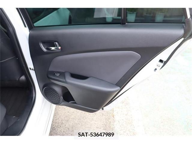 Toyota PRIUS 2022-02 322481-14