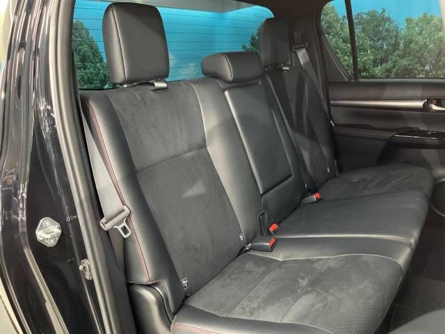 Toyota HILUX 2022-09 195182-9