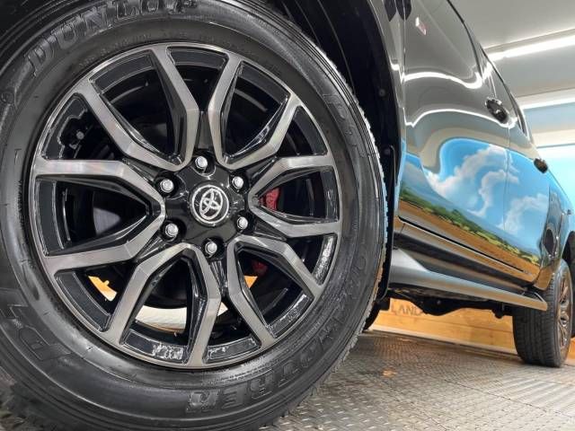 Toyota HILUX 2022-09 195182-13