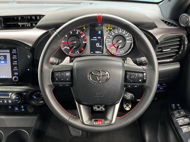 Toyota HILUX 2022-09 195182-11