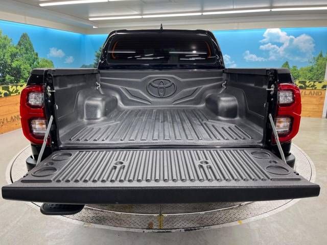 Toyota HILUX 2022-09 195182-10