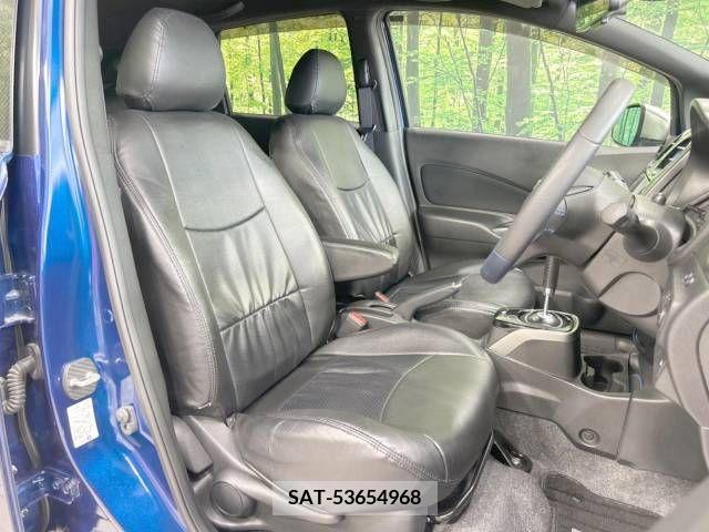 Nissan NOTE 2018-09 338030-8