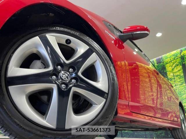 Toyota PRIUS 2019-01 349399-12