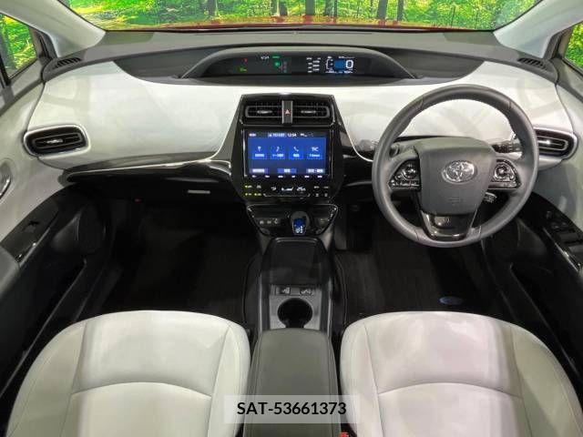 Toyota PRIUS 2019-01 349399-1