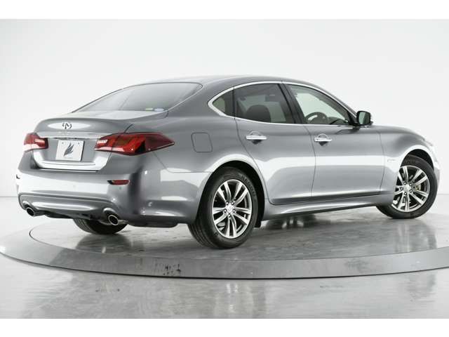 Nissan FUGA HYBRID 2016-02 196753-1
