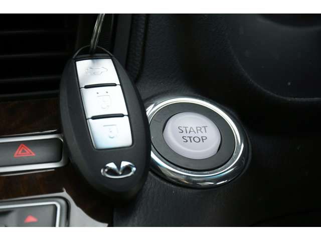 Nissan FUGA HYBRID 2016-02 196753-8