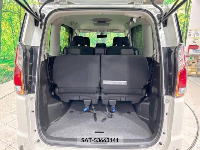 Nissan SERENA 2018-11 284489-11