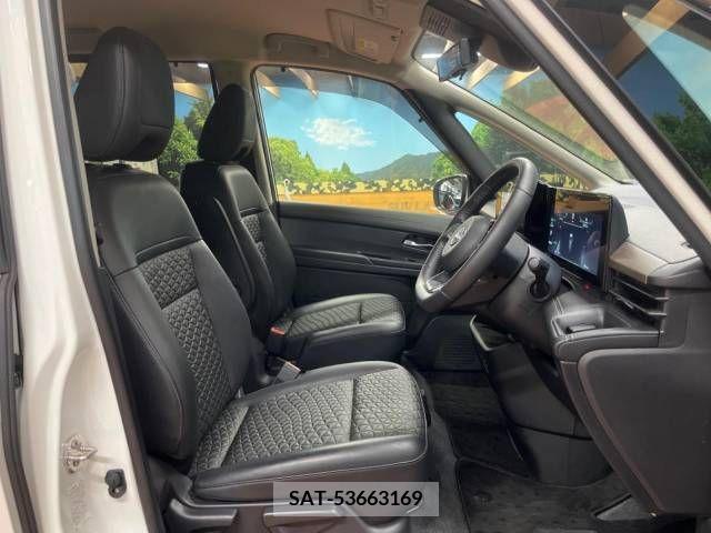 Nissan SERENA 2023-05 284266-8