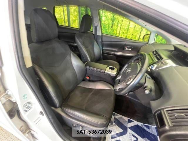 Toyota PRIUS ALPHA 2016-11 366759-8
