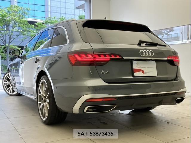 Audi A4 2021-06 261040-5