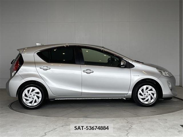 Toyota AQUA 2017-03 292076-16