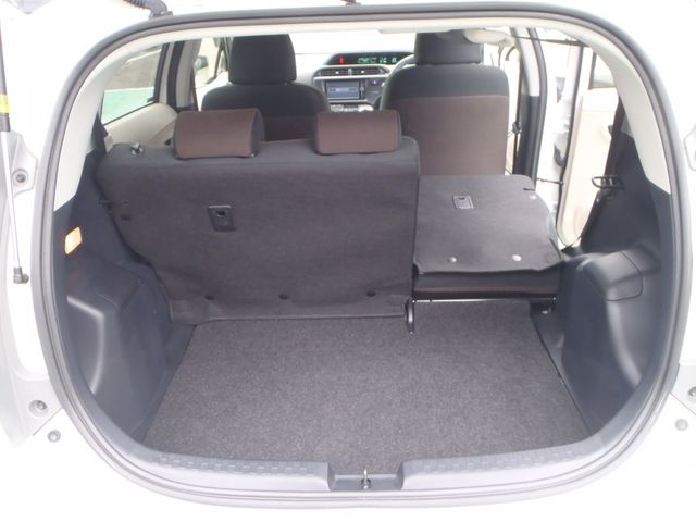 Toyota AQUA 2013-10 2410-11