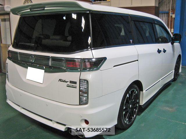 Nissan ELGRAND 2017-05 268471-3