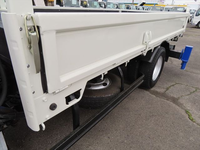 Toyota DYNA TRUCK 2011-11 828-11