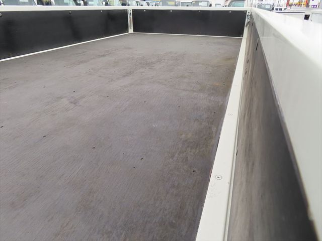 Toyota DYNA TRUCK 2011-11 828-13