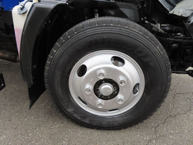 Toyota DYNA TRUCK 2011-11 828-29