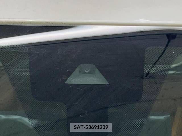 Nissan KICKS 2022-02 362294-2