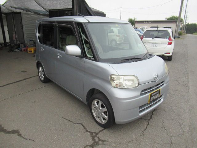 Daihatsu TANTO 2009-10 12214-15