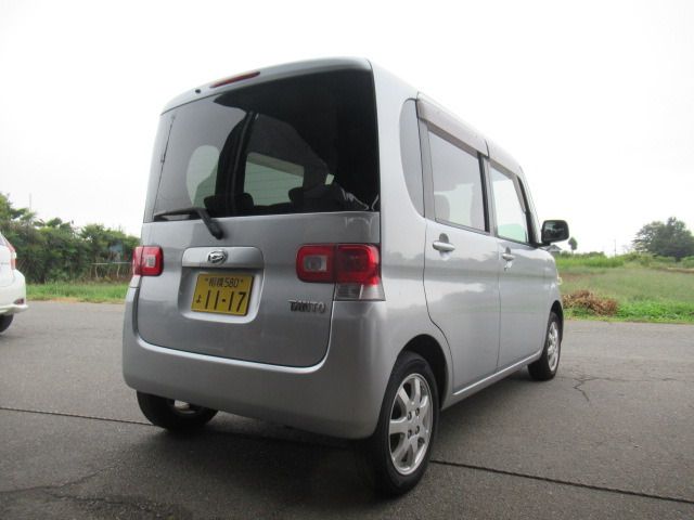 Daihatsu TANTO 2009-10 12214-9