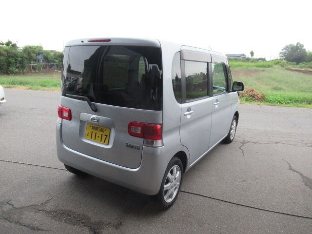 Daihatsu TANTO 2009-10 12214-8